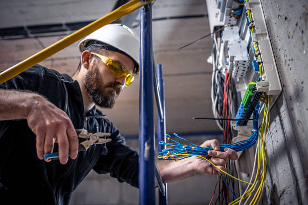 Best Emergency Electrical Repair  in Farmerville, LA